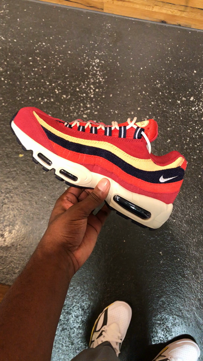 air max 95 red crush on feet